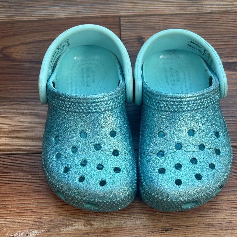 Toddler Size 6 Teal Glitter Crocs